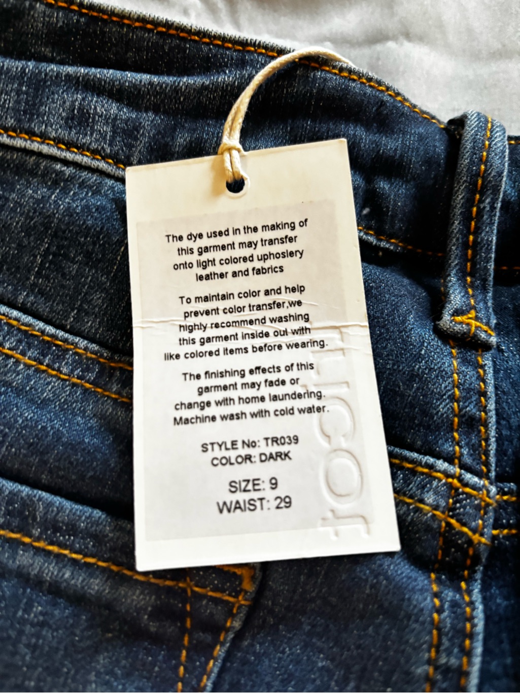 Tricot Dark Wash Skinny Jeans Size 9/29 Mid Rise Ankle Raw Hem Nwt — image 5 of 7